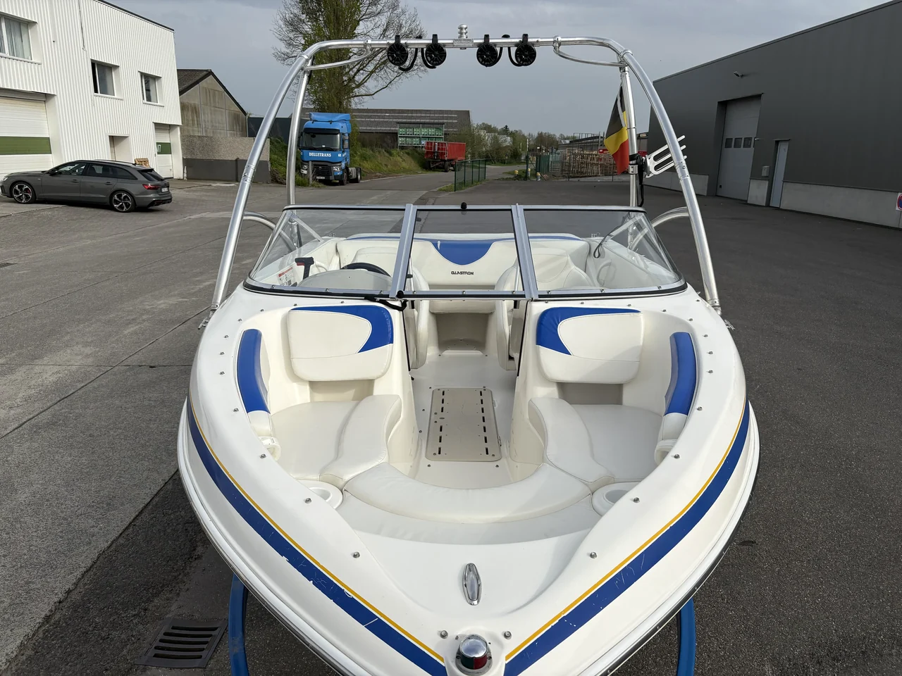 Boot gedetailleerd door MotorX, foto 3