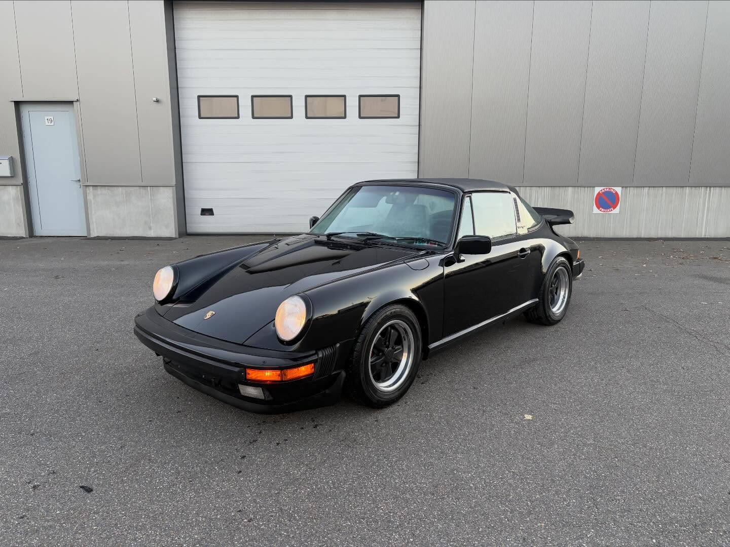 Oldtimer Porsche 911 professioneel gedetailleerd door MotorX