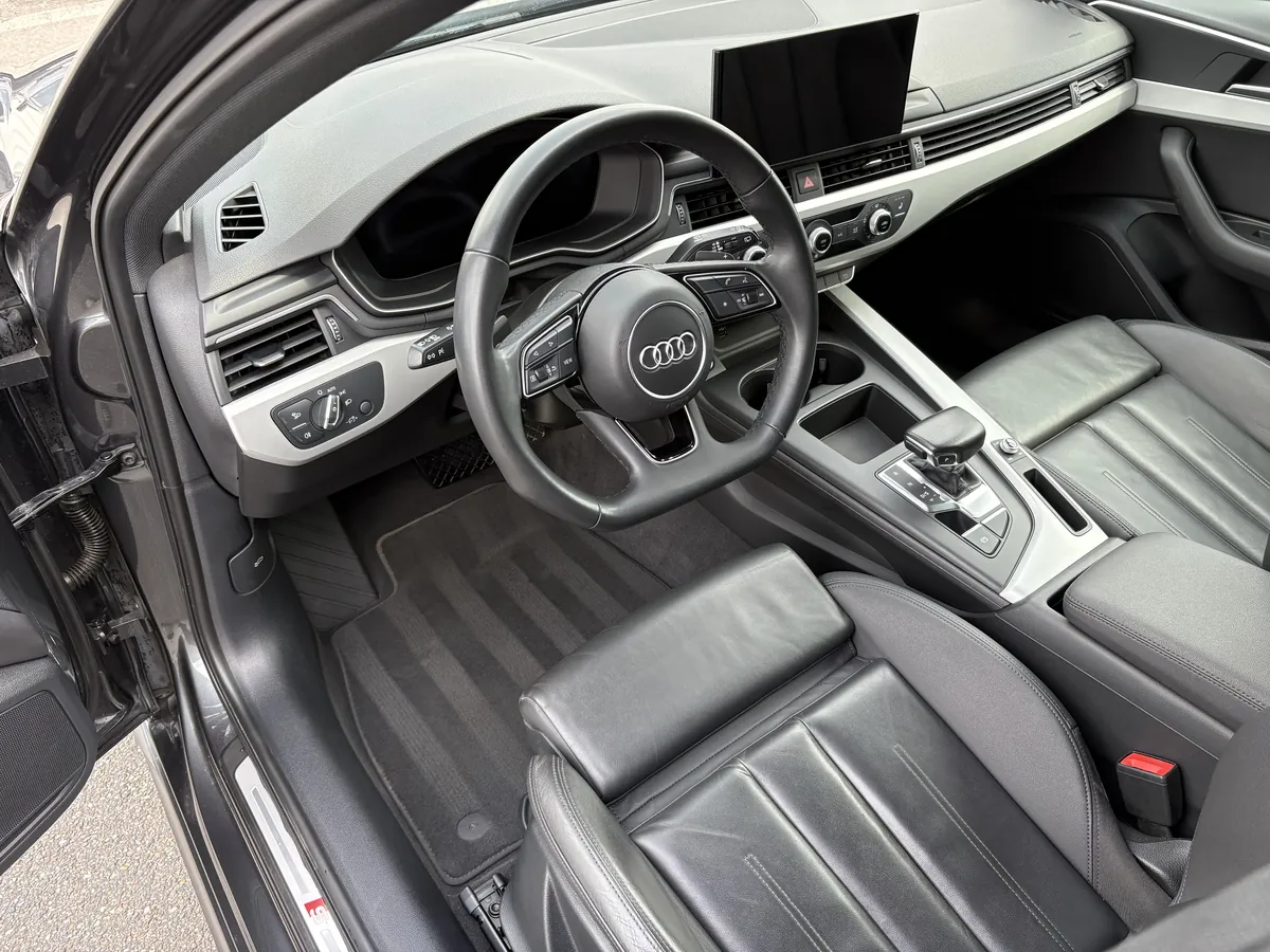 Gedetailleerde wagen, realisatie MotorX car detailing